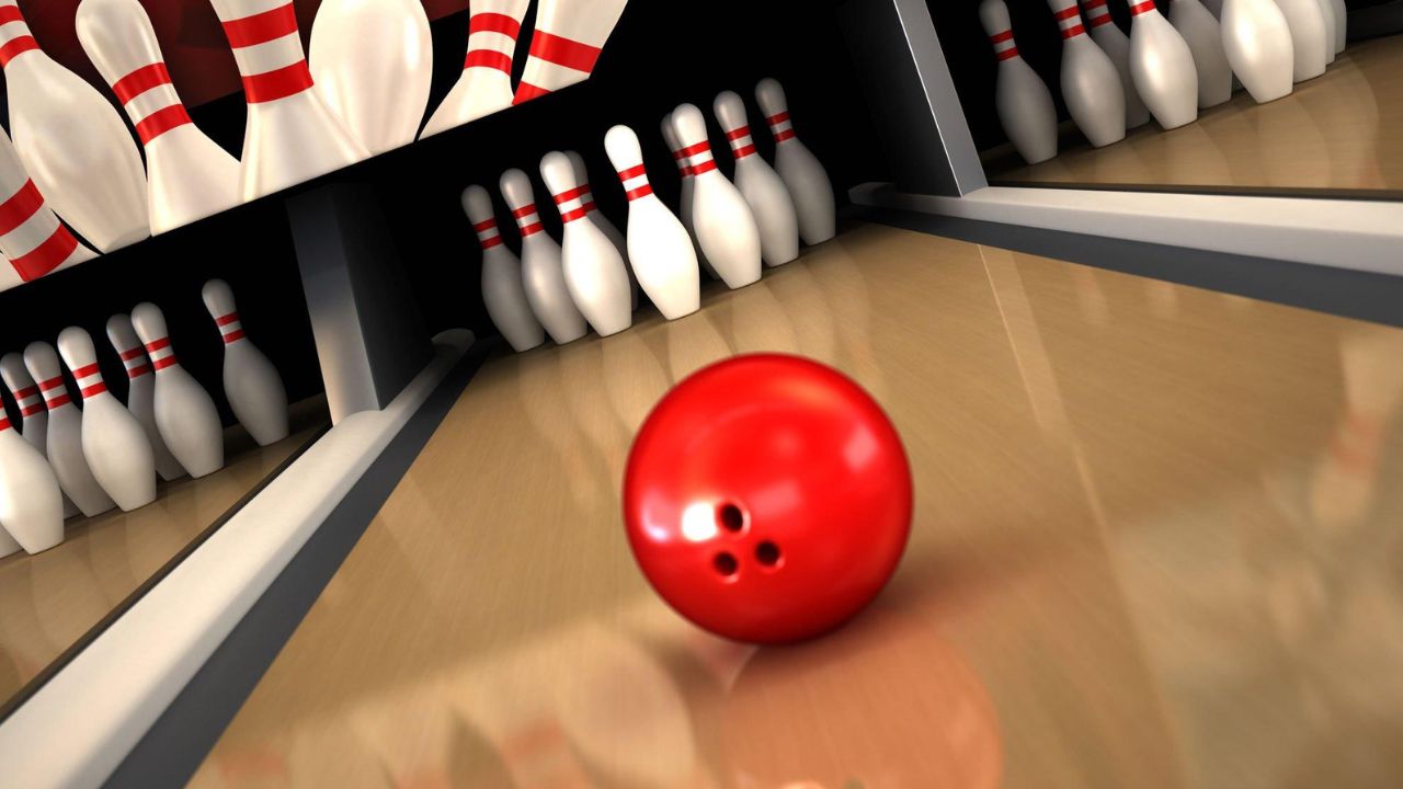 Where to Aim When Bowling a Straight Ball