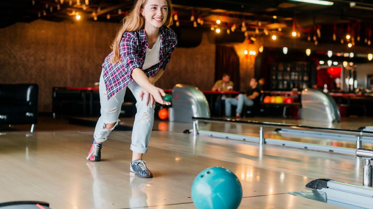 how to make a bowling ball curve