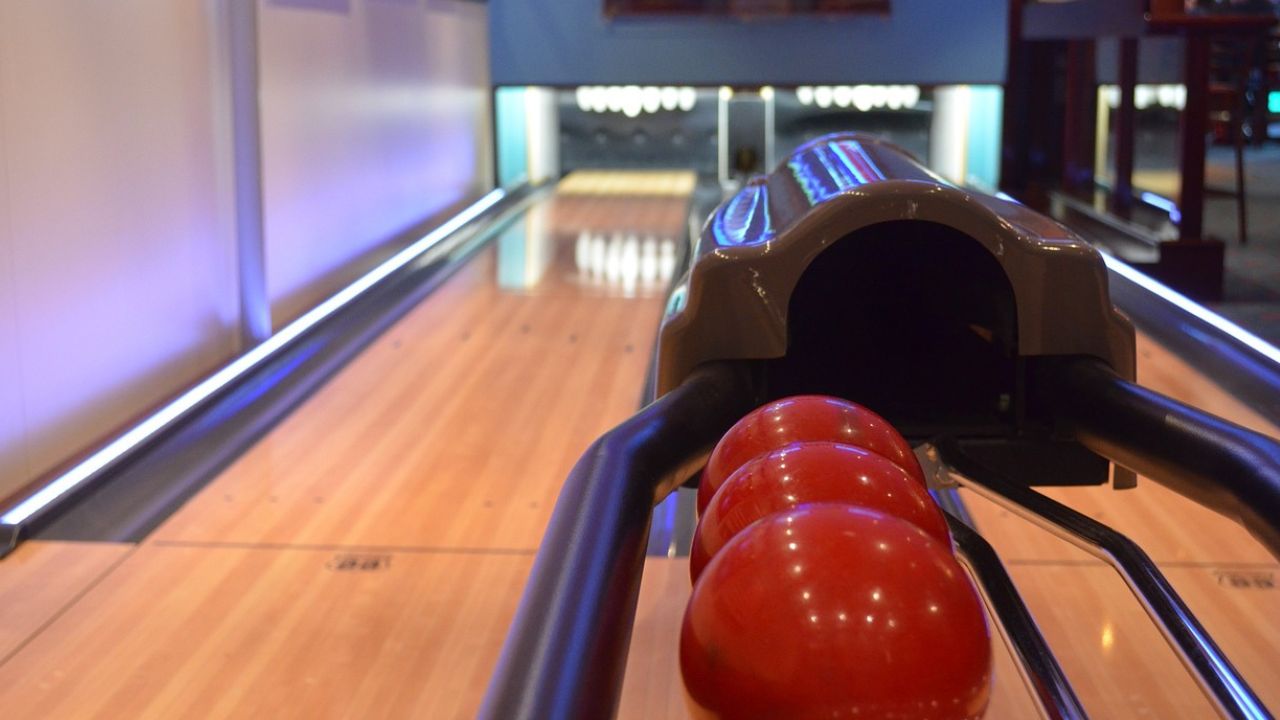 bowling lanes layout